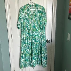 Green floral dress authentic from turkey. Tag says US small and UK 38.